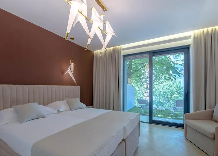 Bosket Luxury Split