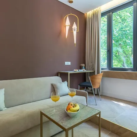 Bosket Luxury Πανσιόν 4*
